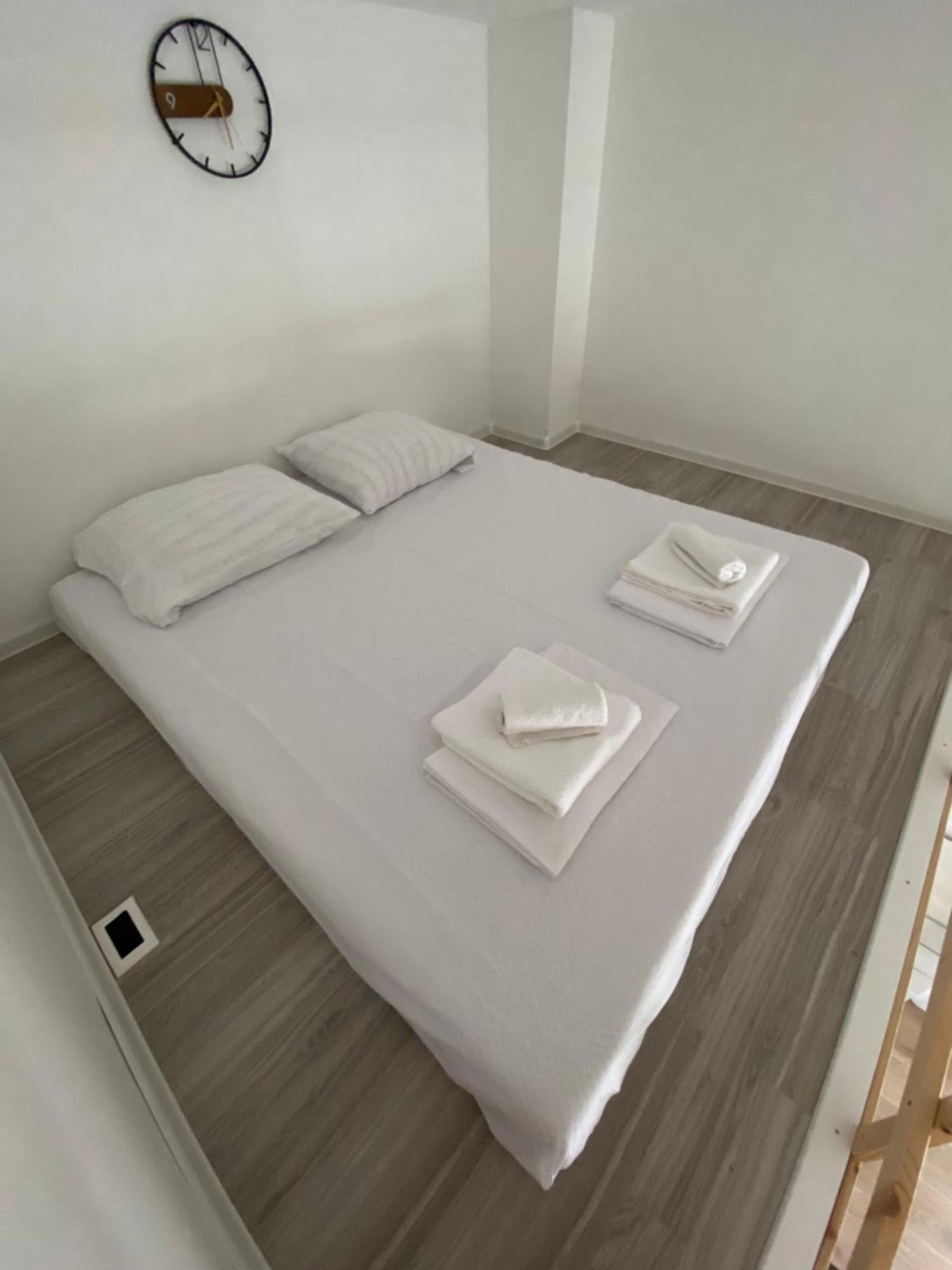 Harmony Suites Bol Bagian luar foto